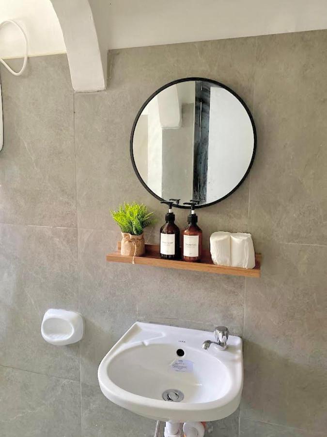 New Modern Home Near Airport, Beach And Fast Wi-Fi Sudtungan Ngoại thất bức ảnh