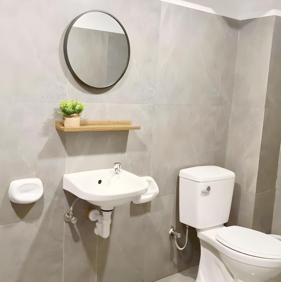 New Modern Home Near Airport, Beach And Fast Wi-Fi Sudtungan Ngoại thất bức ảnh
