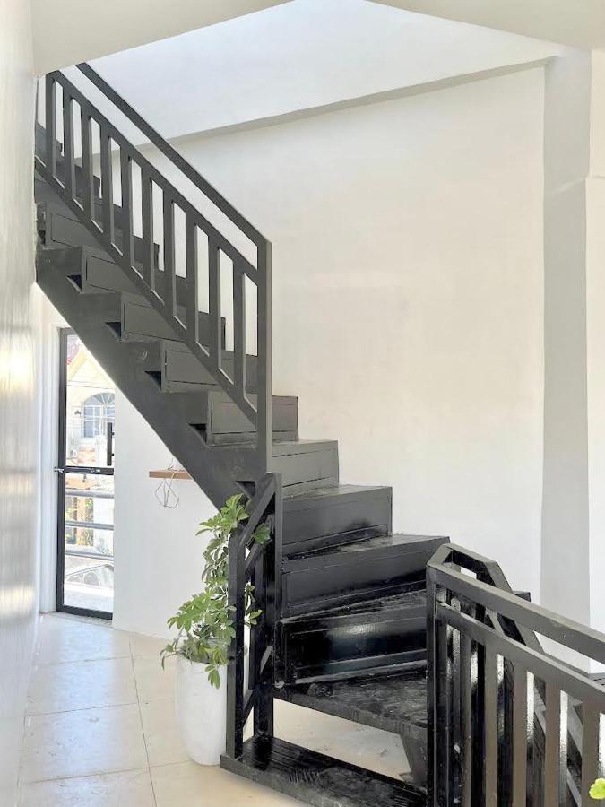 New Modern Home Near Airport, Beach And Fast Wi-Fi Sudtungan Ngoại thất bức ảnh